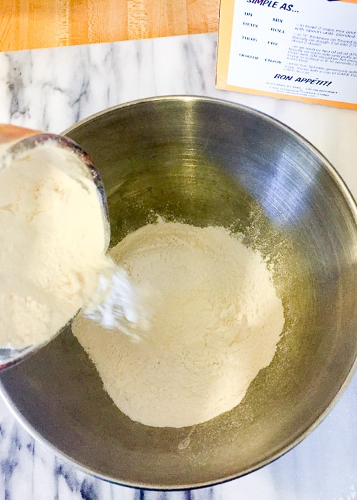 Make the perfect Cafe du Monde beignets! | International Desserts Blog