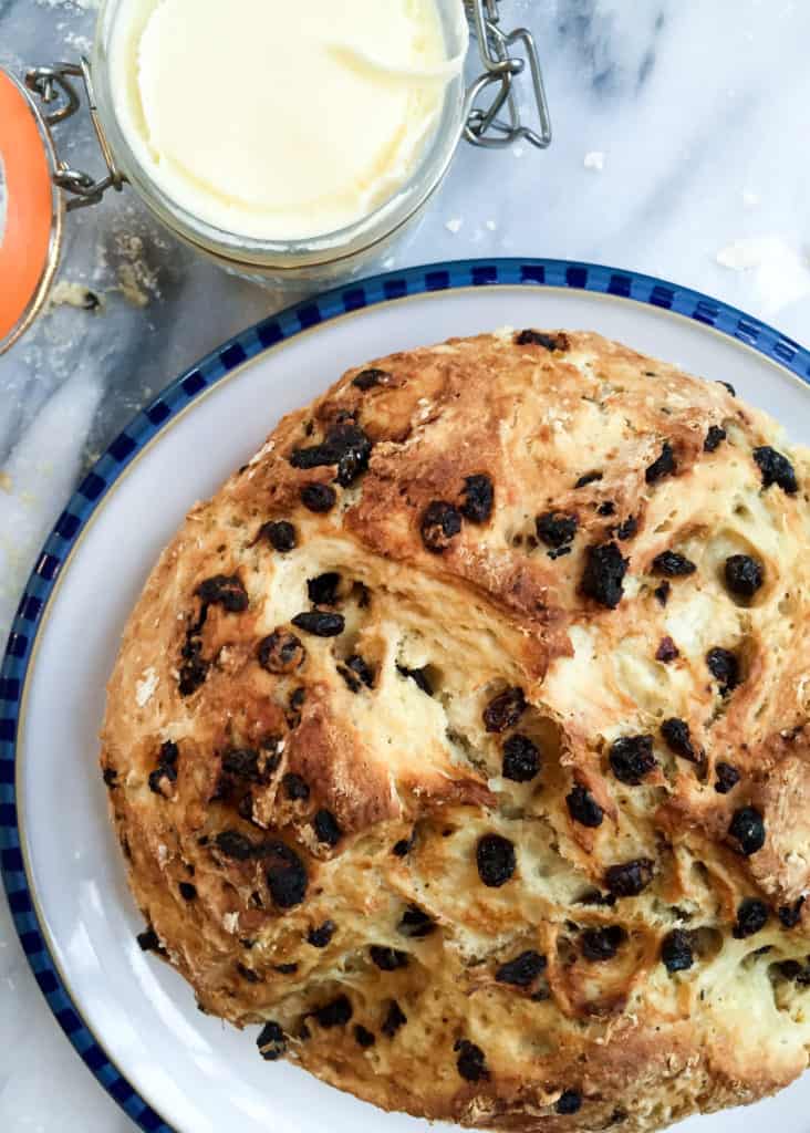 The EASIEST Irish soda bread with currants!