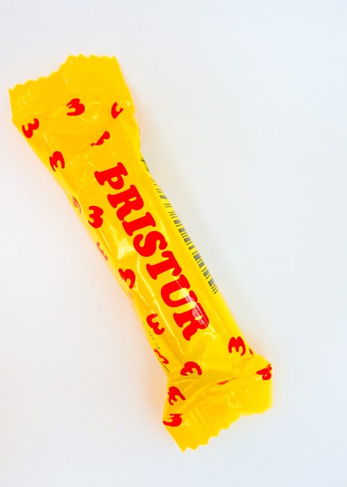 9 Icelandic chocolate bars to try (or avoid)!